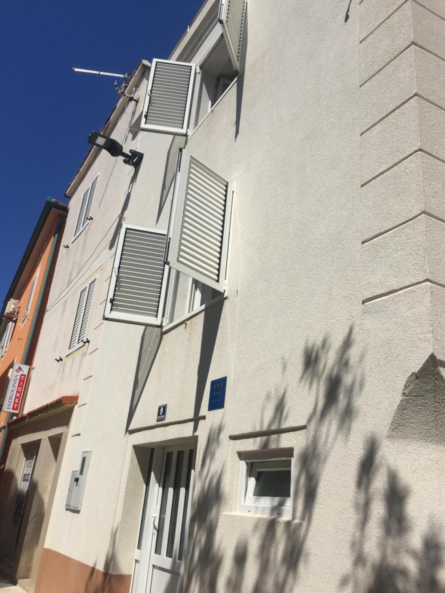 Apartment Chillout House ノヴァリャ エクステリア 写真